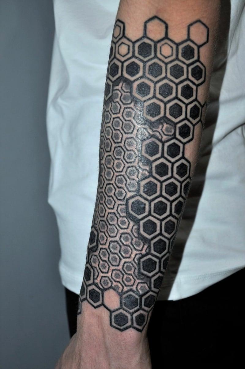 Tattoo Hexagone Mann