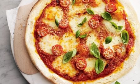 die klassische Pizza Margherita