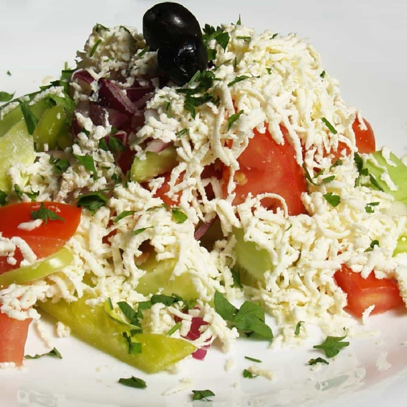 bulgarischer Schopska Salat
