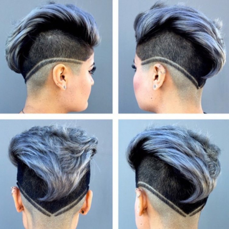 Haare kurz rasieren Frau Irokesenschnitt Deckhaar blau