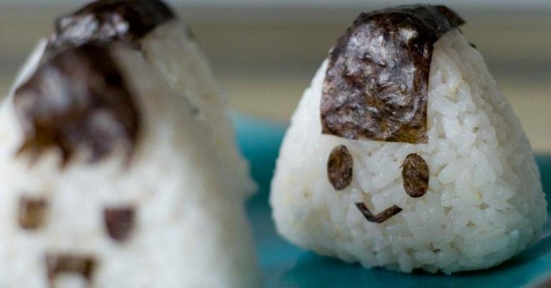 Reisbällchen japanisch lustiger Serviervorschlag