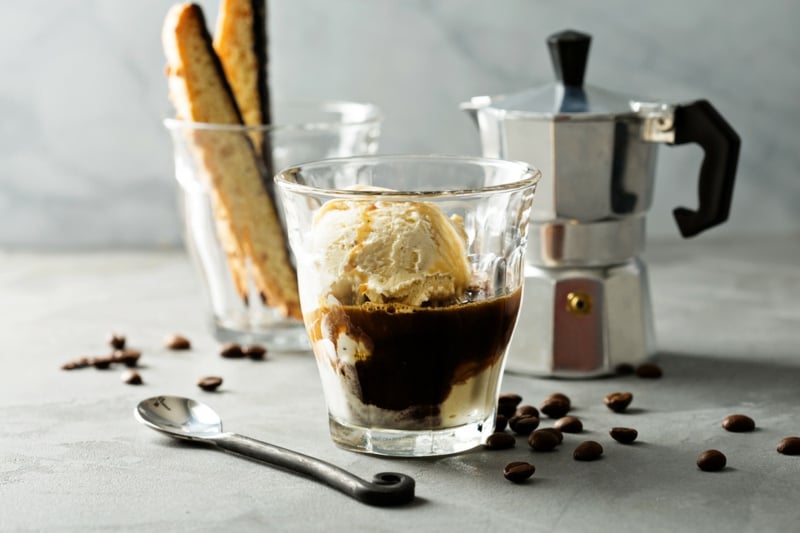 Vanilleeis mit Espresso italienisches Rezept zum Nachmachen