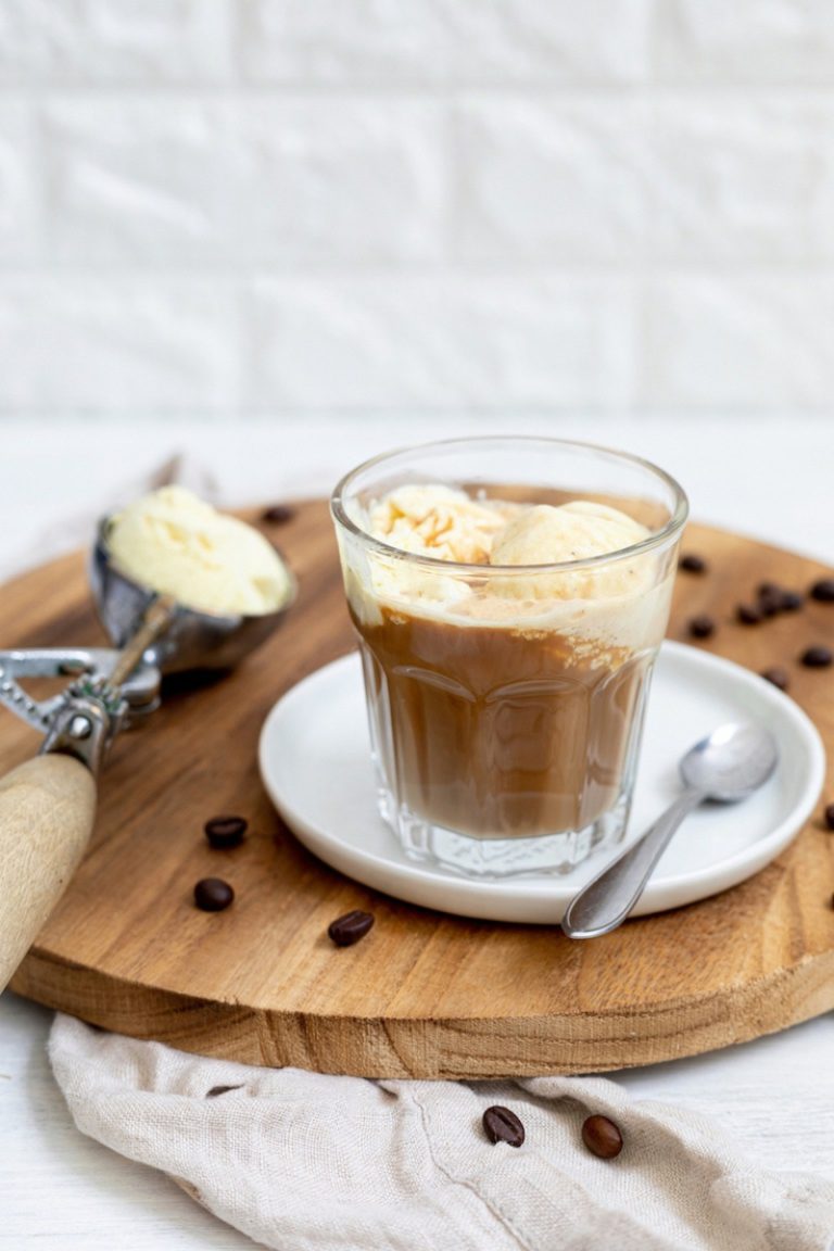 Vanilleeis mit Espresso - ein fantastisches italienisches Rezept