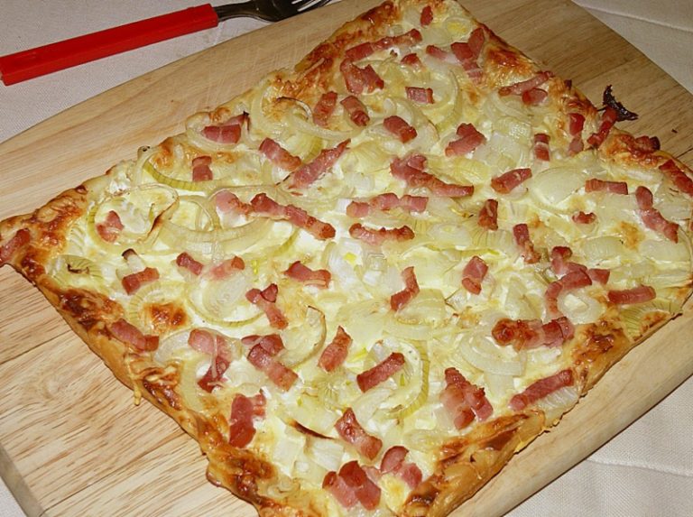 Pizza mit Schinken selber backen - ein Genuss für die Seele! - ZENIDEEN