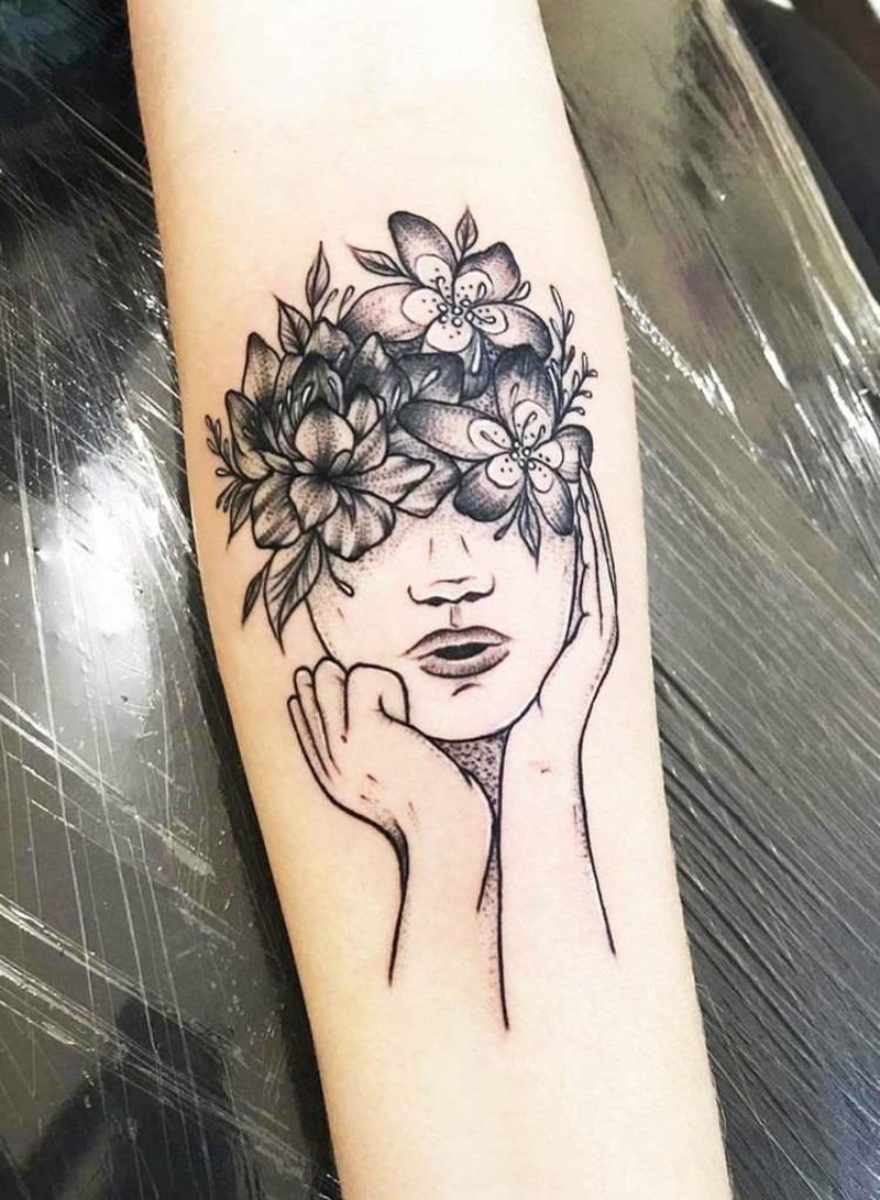 Tattoo Frau Gesicht Blumen wunderschön