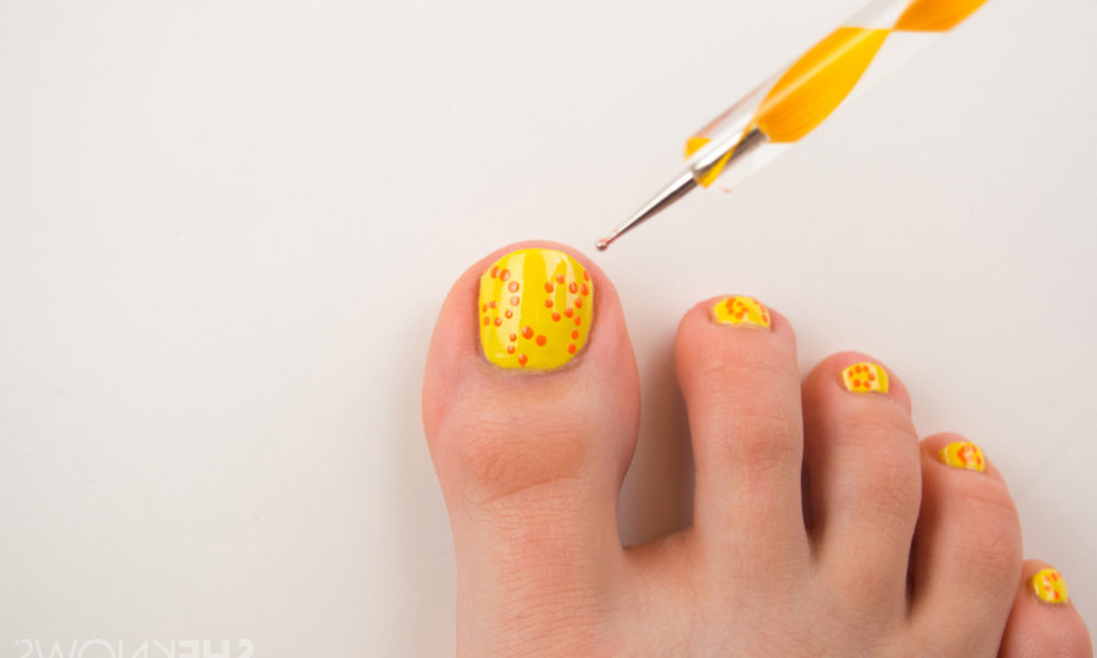Fußnägel lackieren - Welche sind die Nagellack Farben, die angesagt sind?