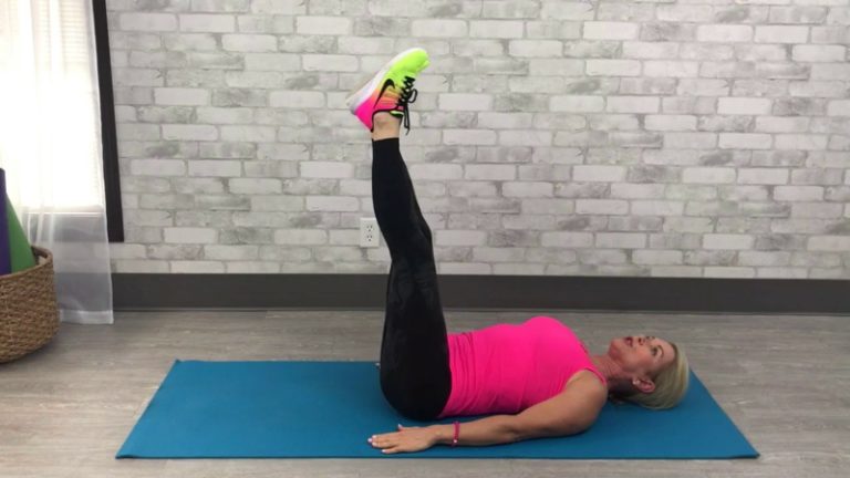 Bauch weg Übungen ab 50 für Damen: ein 10-Minuten-Training