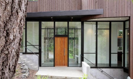 Ein Eingang aus Natur: Rein in da Heim mit der richtigen Haustür!