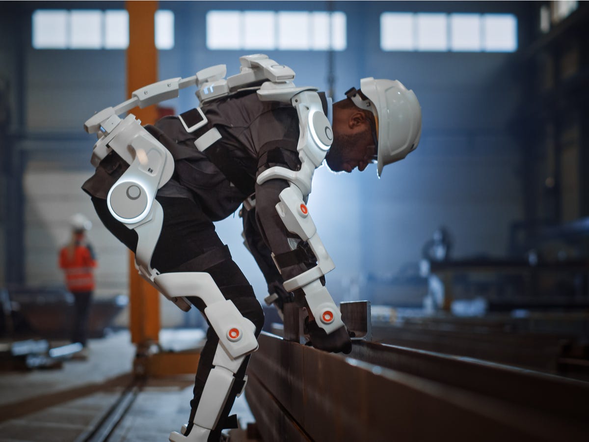 Exoskelett Die innovative Technik bringt Mensch und Maschinen zusammen