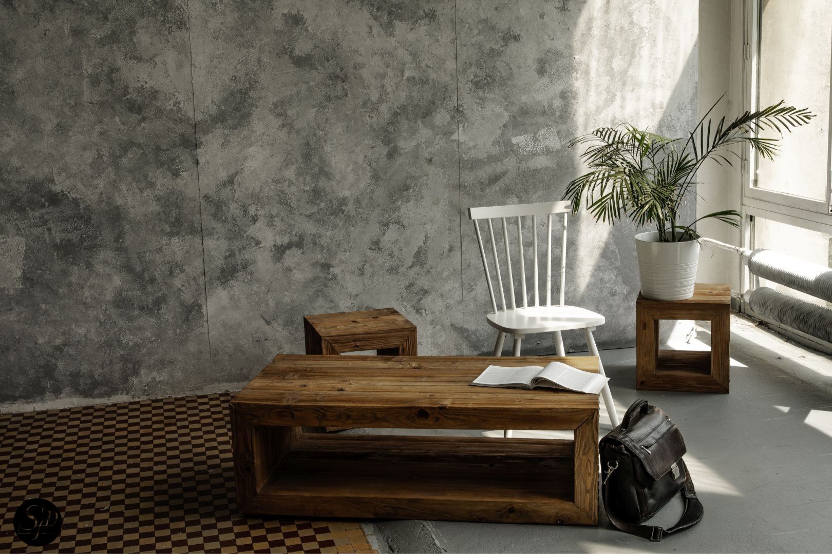 TRÄHUS - Kunstvoller Couchtisch aus massivem Fichtenholz - SFD Furniture Design