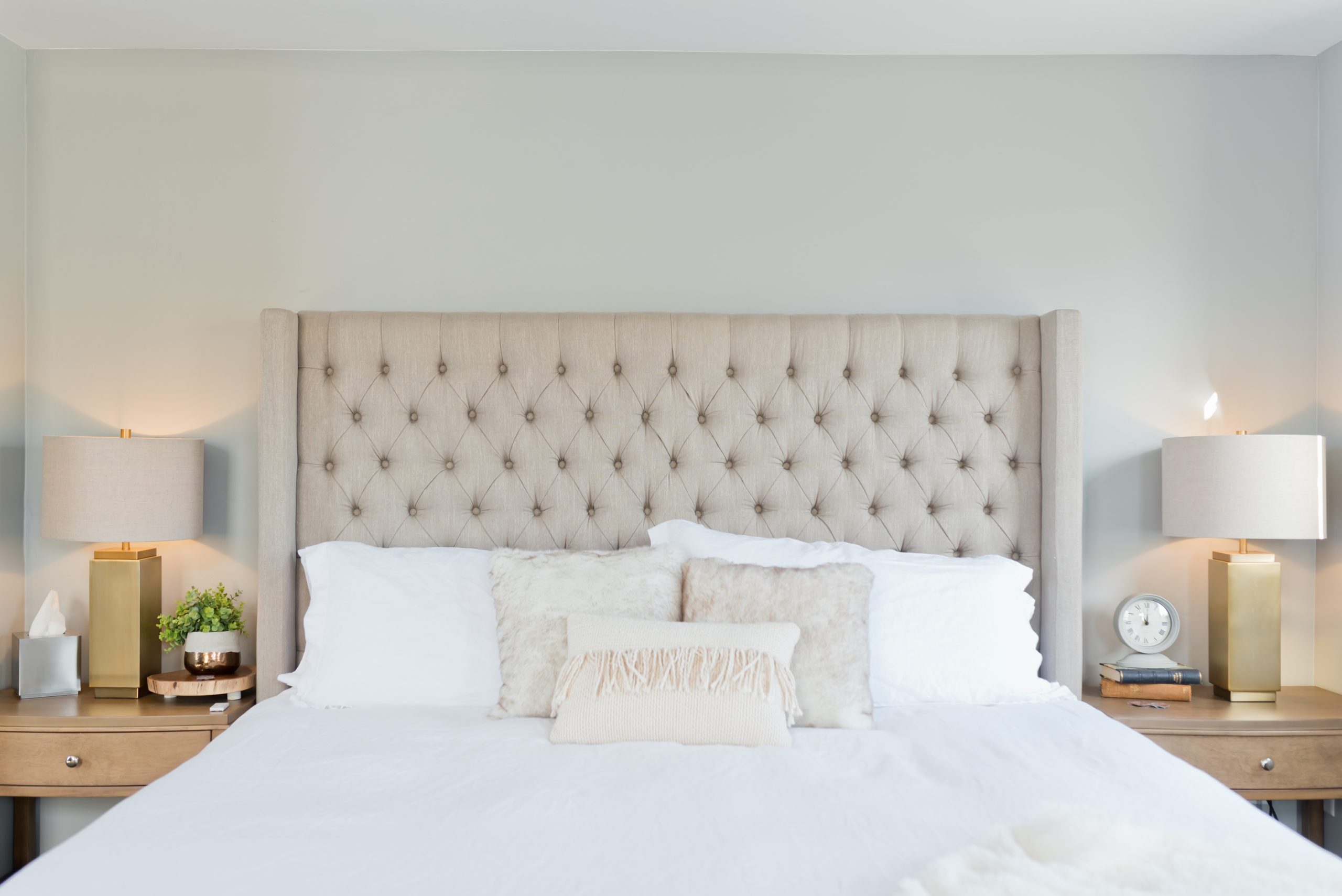 Schlafzimmer verschönern - Mit diesen 8 Schlafzimmer Deko Ideen wird es gemütlicher!