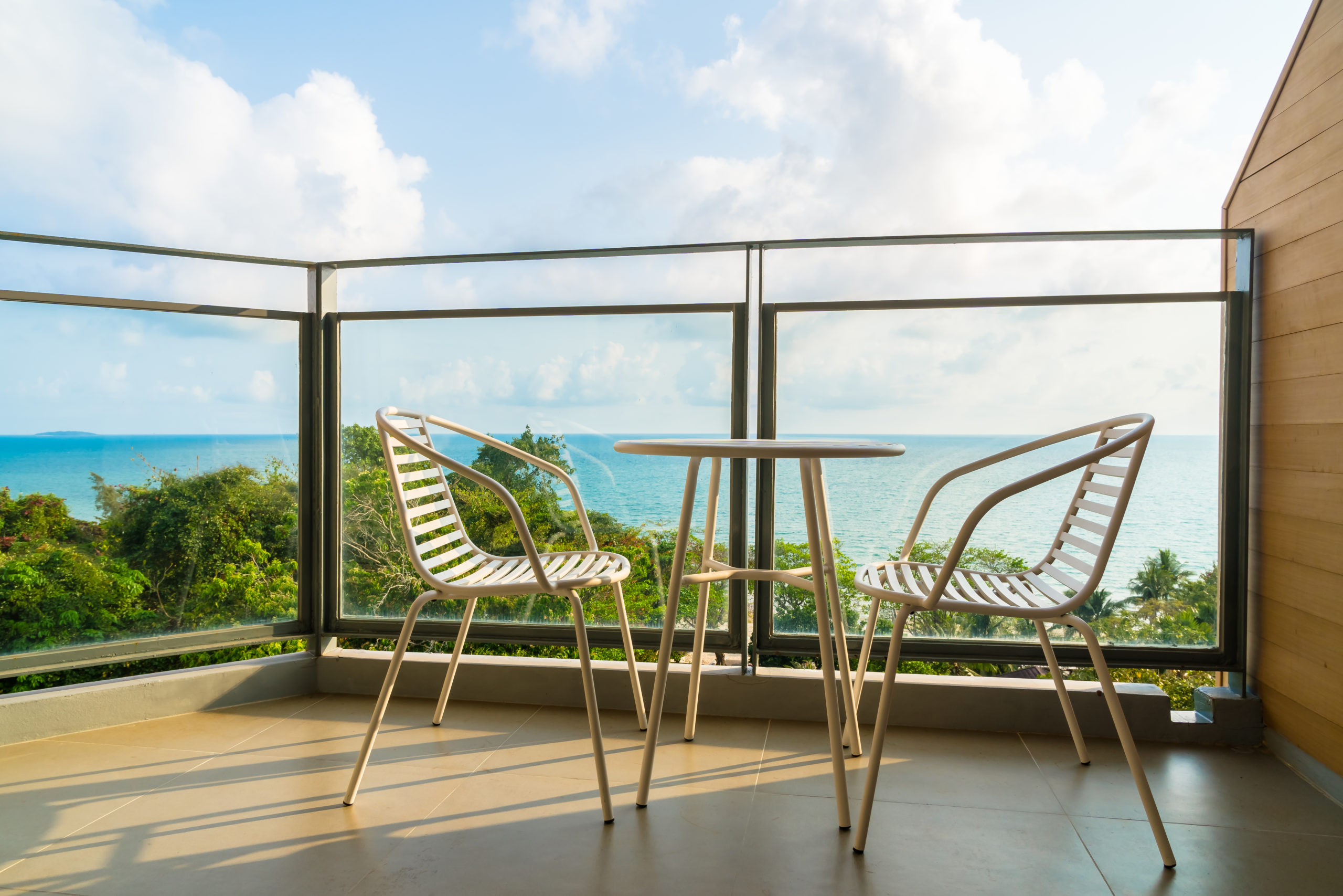 Raum optimal nutzen: Balkon- und Terrassenmöbel für die Herbstsaison