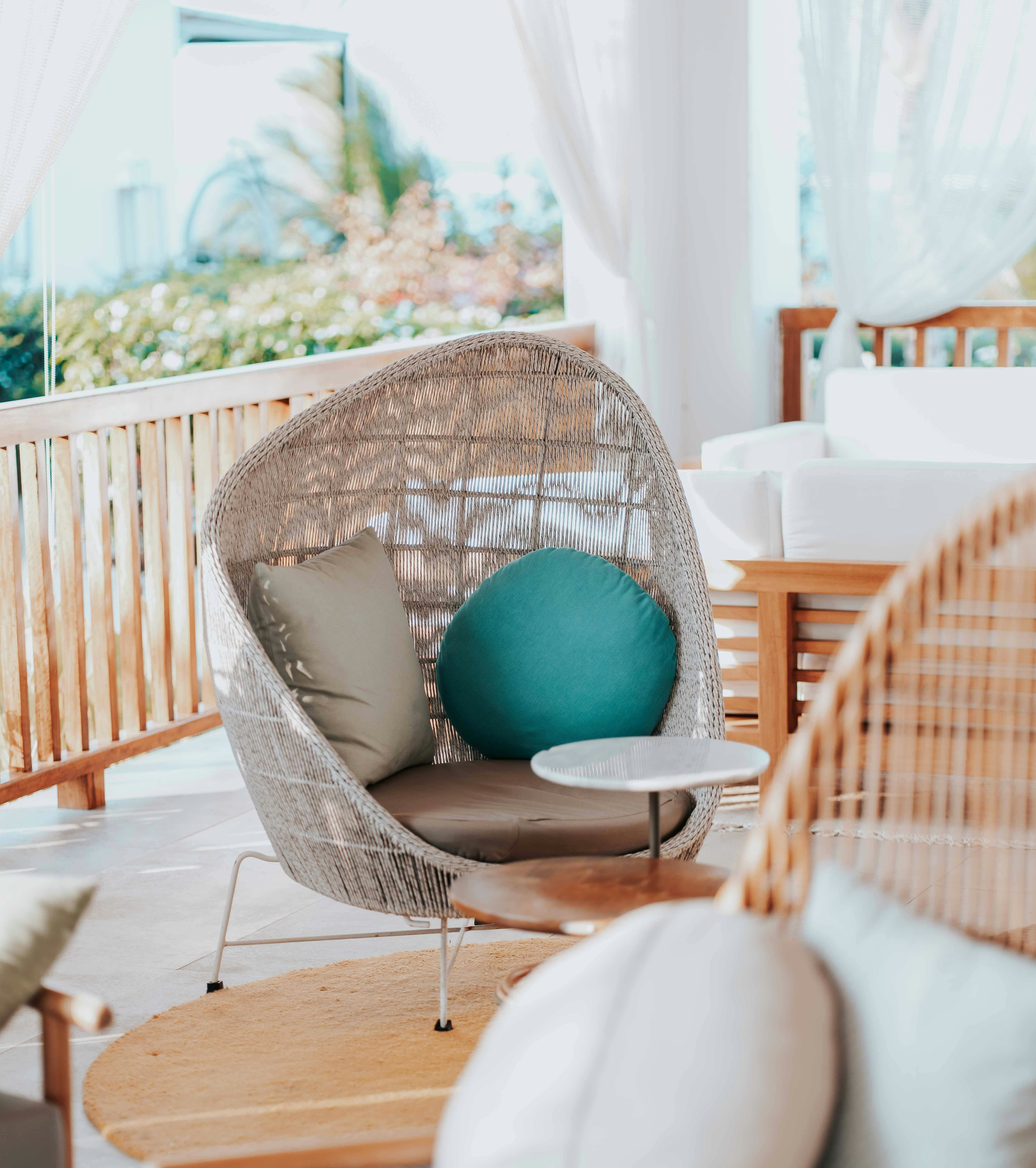 natürliche Materialien für die Terrasse