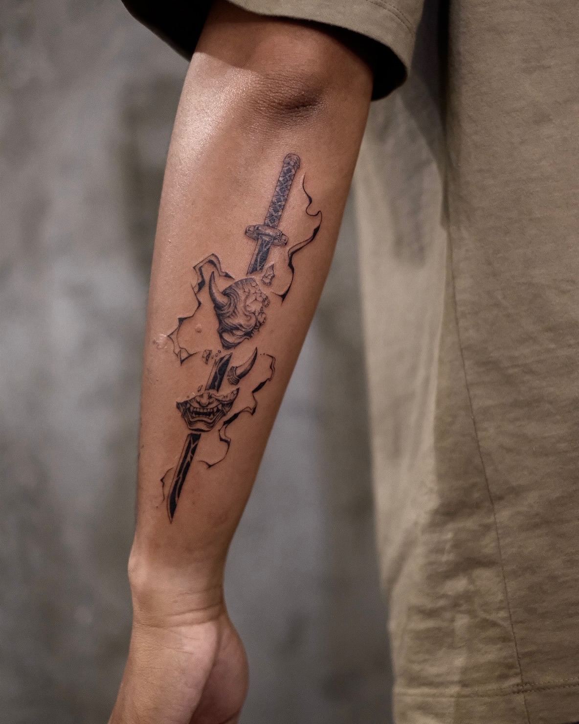 oni tattoo unterarm oni tattoo unterarm
