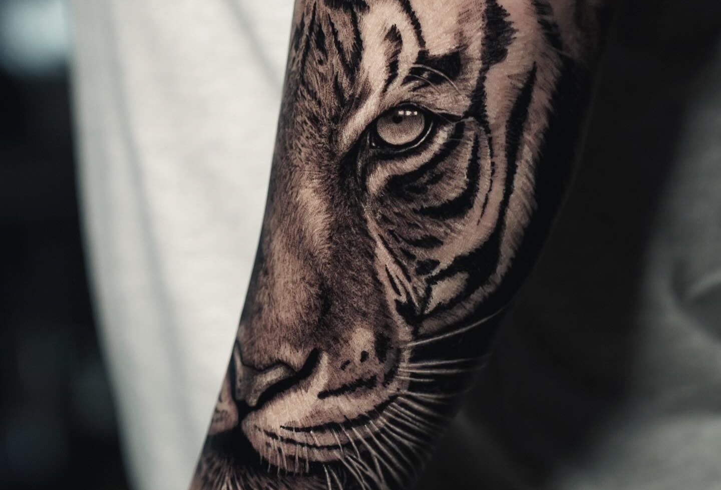 Tiger Tattoo Bedeutung: Was hinter dem kraftvollen Motiv steckt