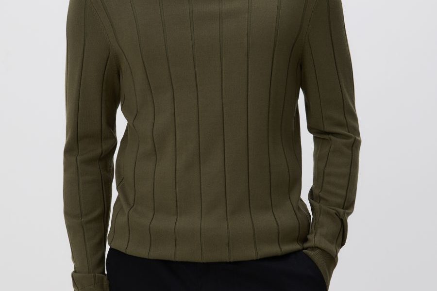 Herrenpullover für den Herbst