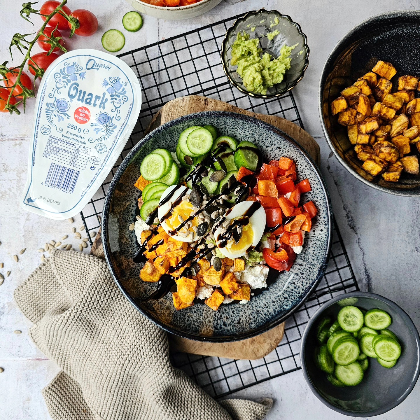 bowl hüttenkäse rezept